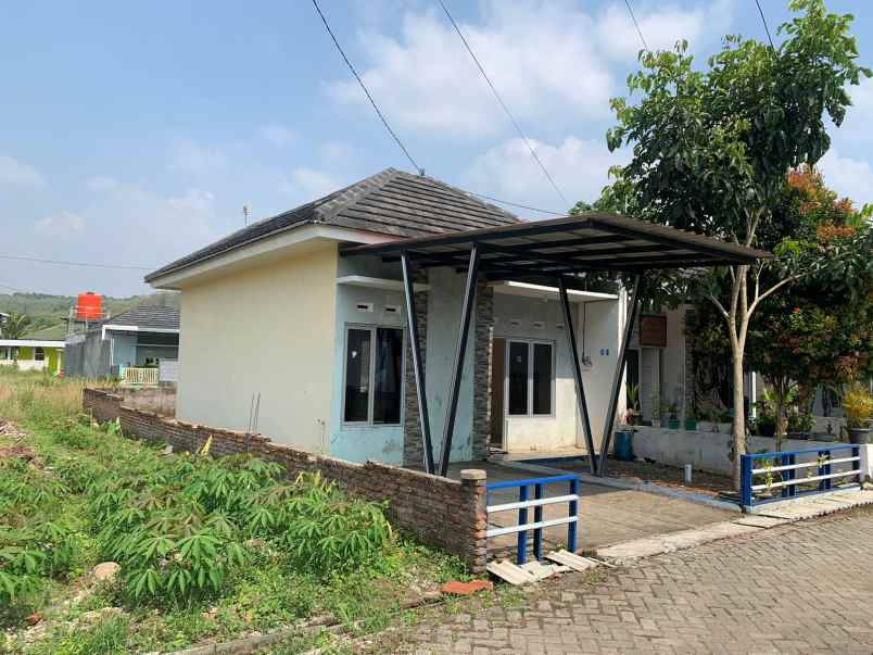 dijual rumah ngalian sembar semarang