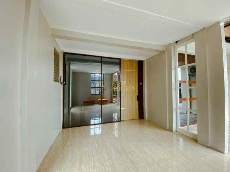 dijual rumah ngemplak