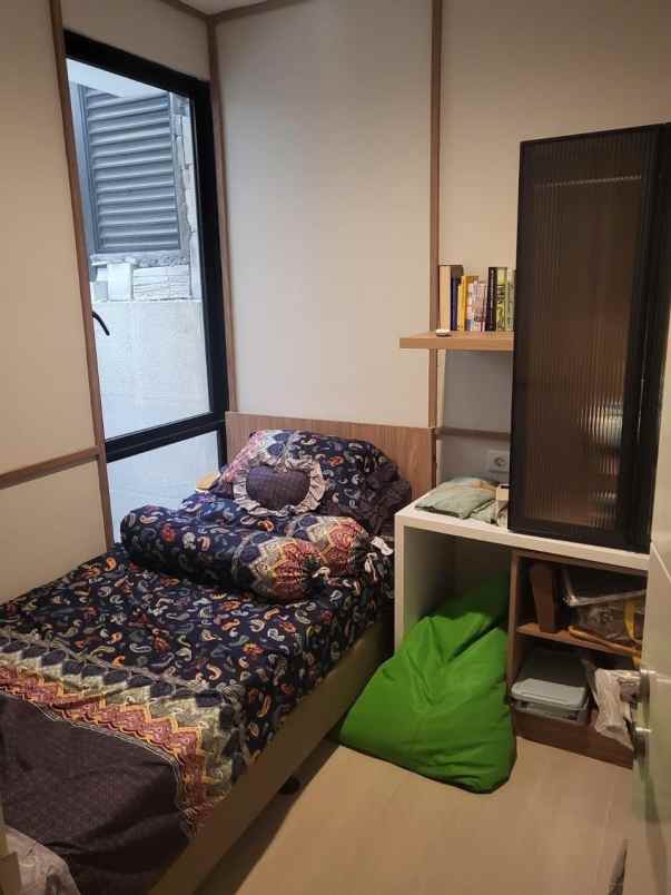 dijual rumah northwest park