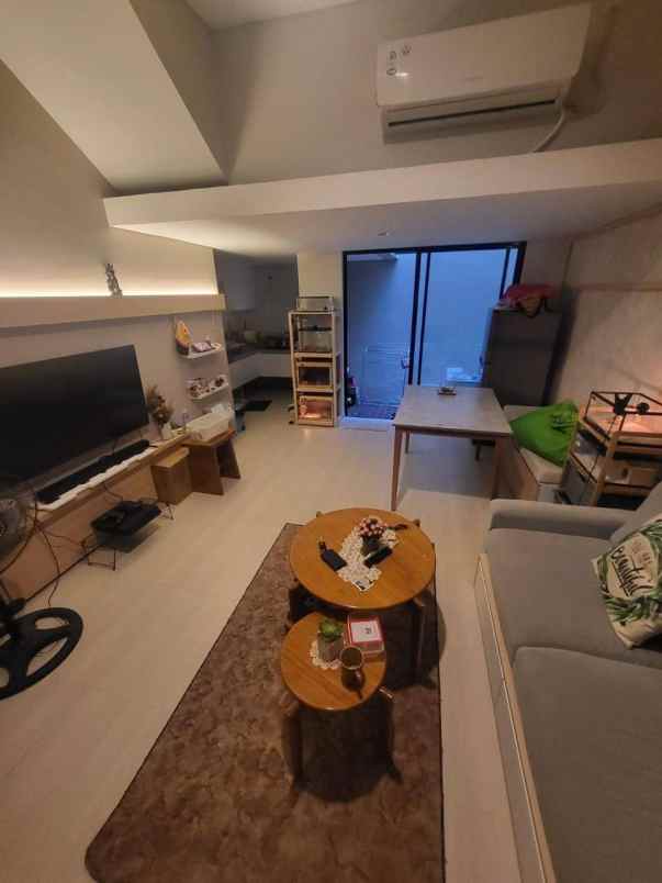 dijual rumah northwest park