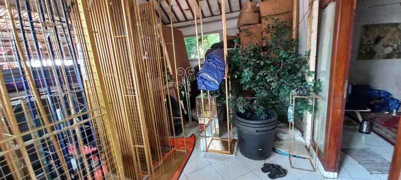 dijual rumah otista