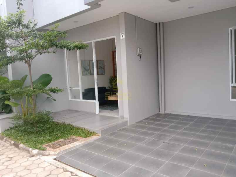 dijual rumah pancoran mas depok