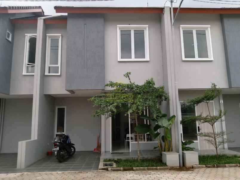 dijual rumah pancoran mas depok