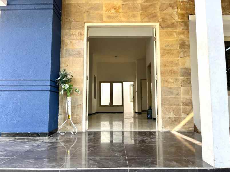dijual rumah pantai mentari