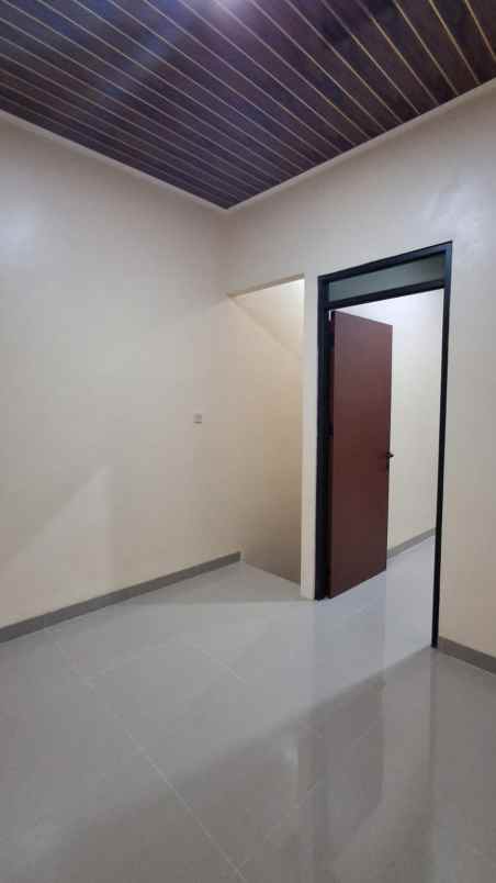 dijual rumah pengasinan sawangan depok