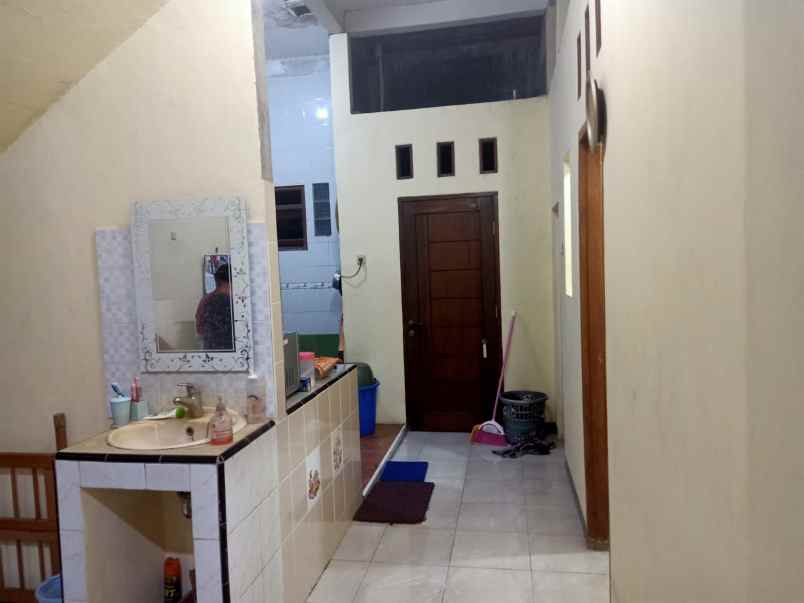 dijual rumah permata madang