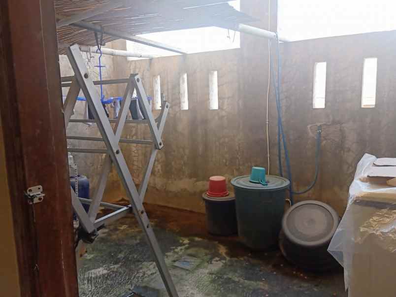 dijual rumah permata madang