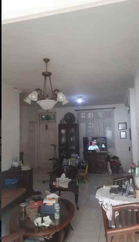 dijual rumah permata puri media