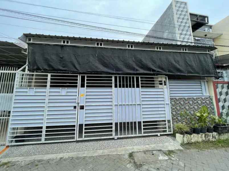 dijual rumah perum green lake