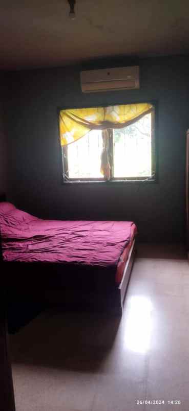 dijual rumah perum jatiwaringin asri