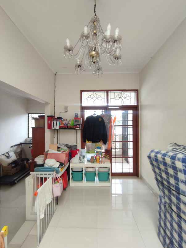 dijual rumah perumahan cipinang indah