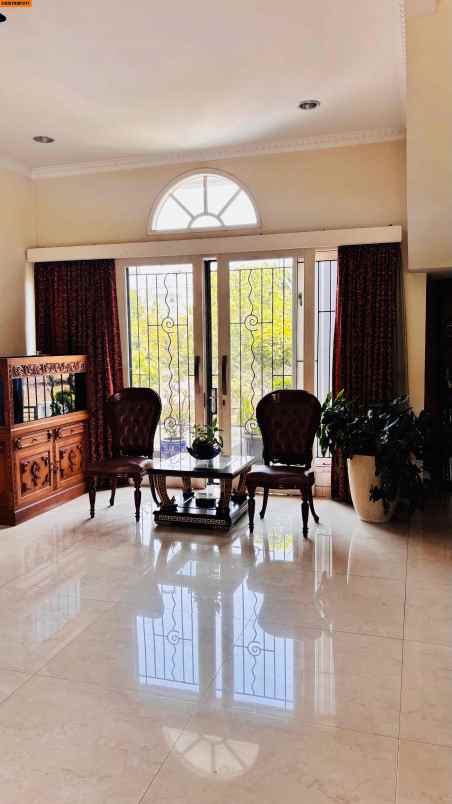 dijual rumah perumahan citra gran cibubur