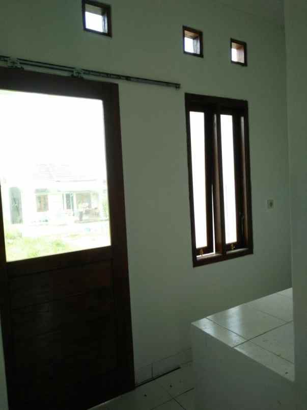 dijual rumah perumahan d phaniisan