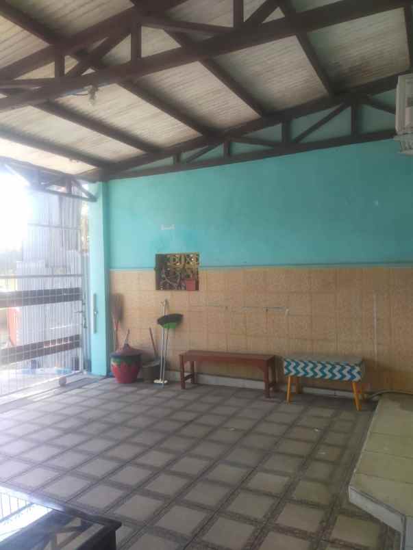 dijual rumah perumahan dirgantara