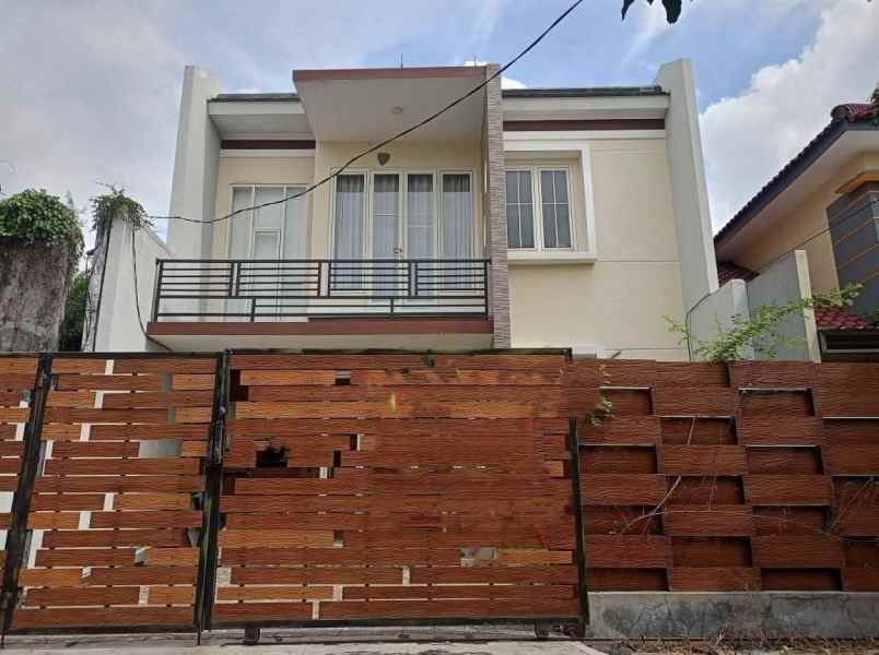 dijual rumah perumahan gunung anyar