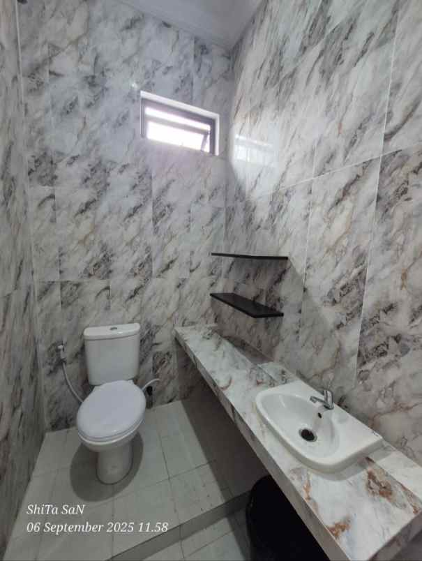 dijual rumah perumahan maharaja