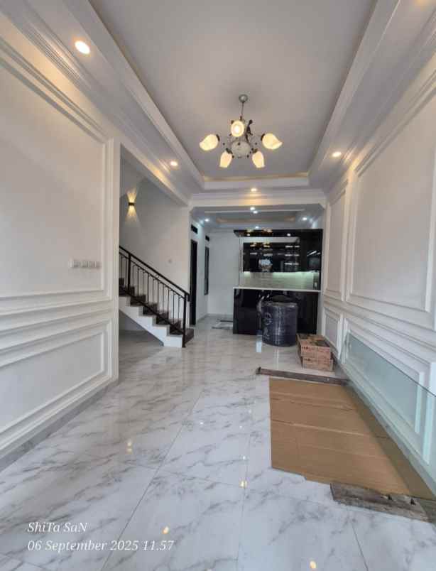 dijual rumah perumahan maharaja