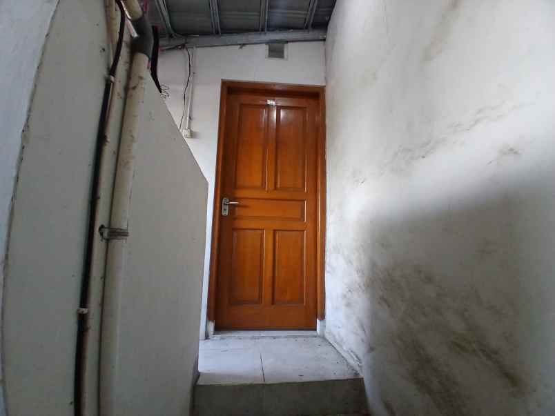 dijual rumah perumahan pondok randu