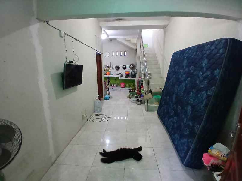 dijual rumah perumahan pondok randu