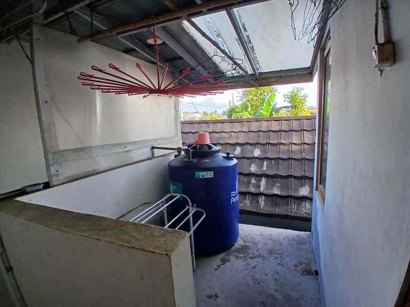 dijual rumah perumahan pondok randu