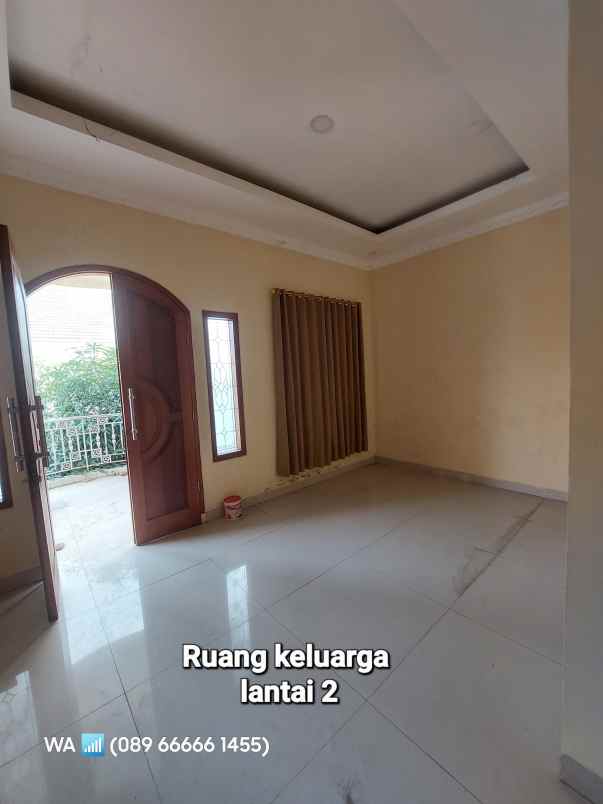 dijual rumah perumahan puri dewata