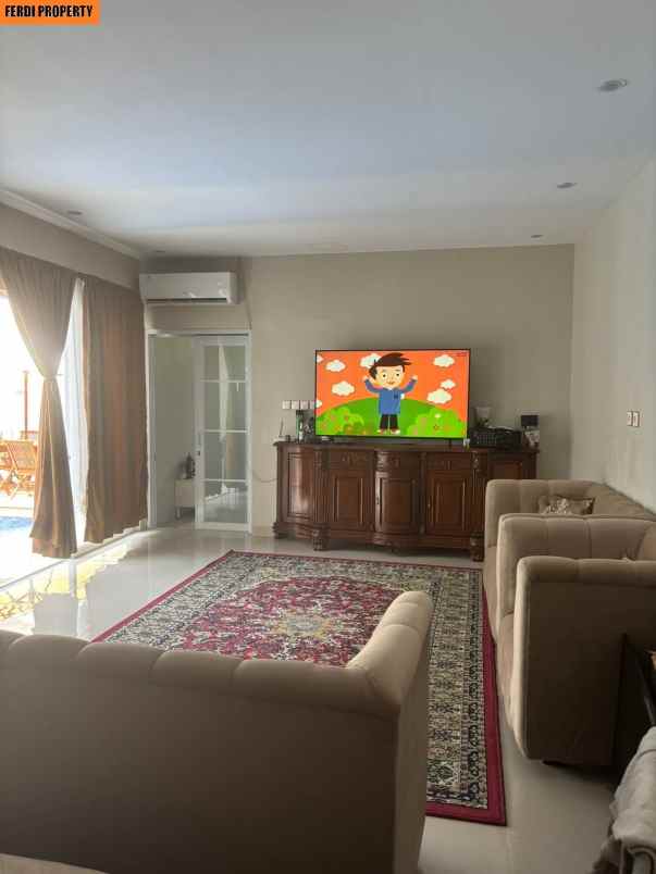dijual rumah perumahan taman kenari