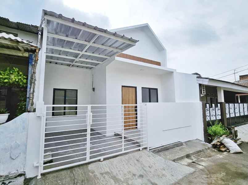 dijual rumah perumahan taman wisma asri