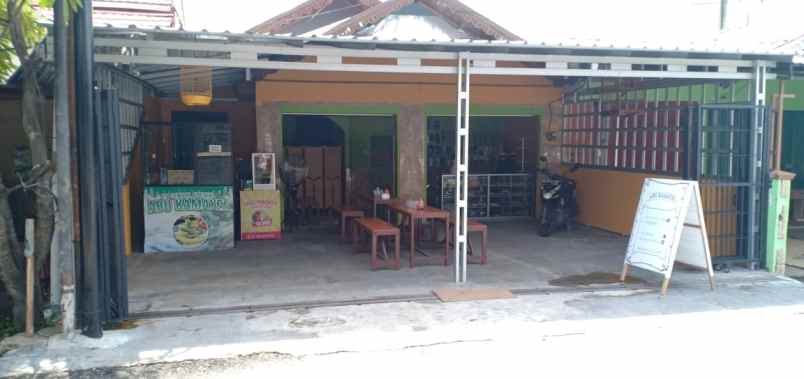 dijual rumah pinggir jalan raya arjuna