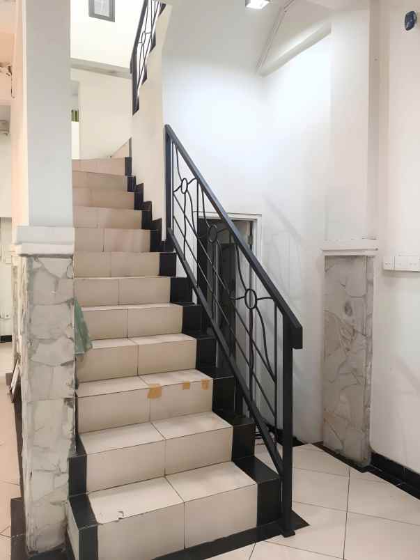 dijual rumah pisangan ciputat timur