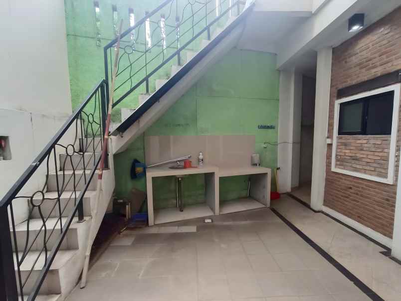 dijual rumah pisangan ciputat timur