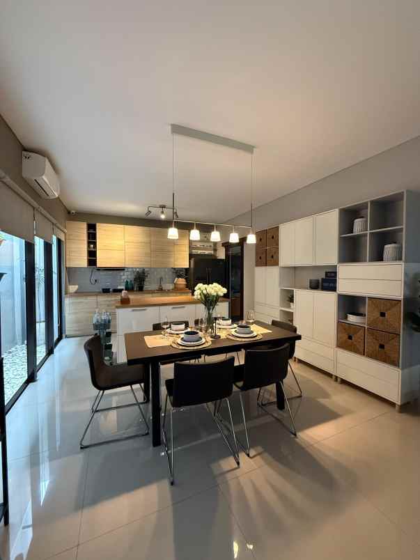 dijual rumah pondok gede