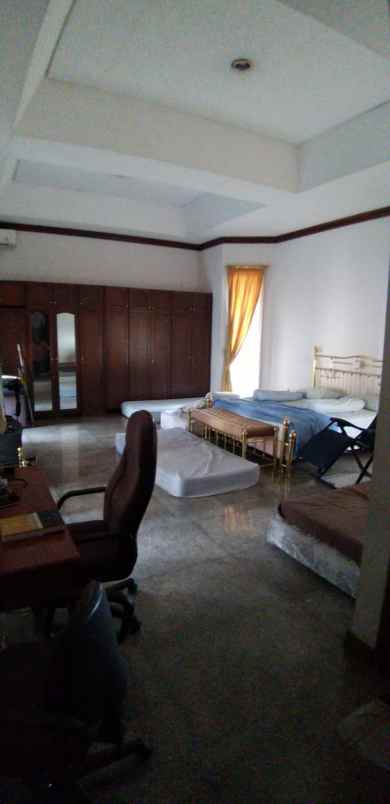 dijual rumah pondok indah