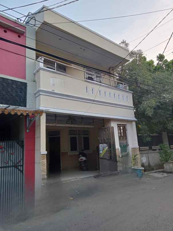 dijual rumah pondok kelapa