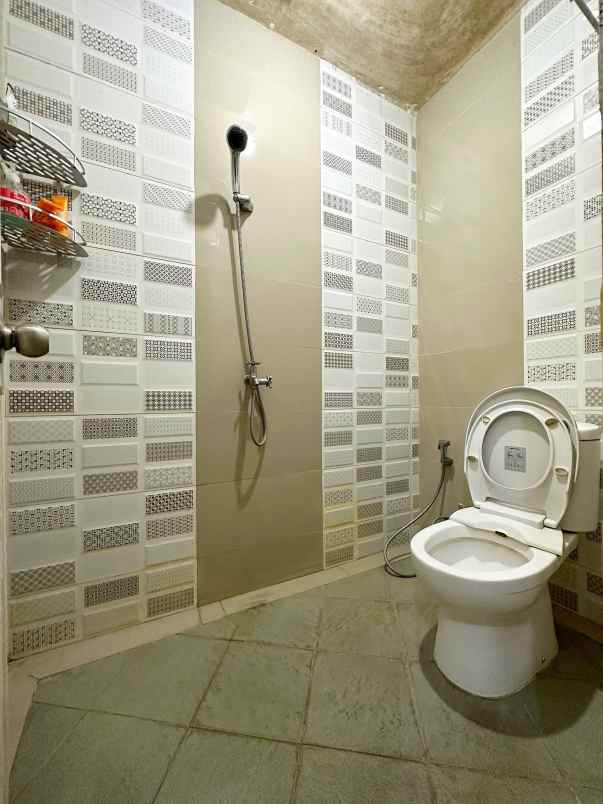 dijual rumah pondok kelapa