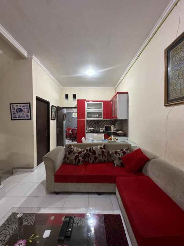 dijual rumah pondok mahoni