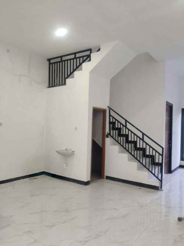 dijual rumah pondok tjandra
