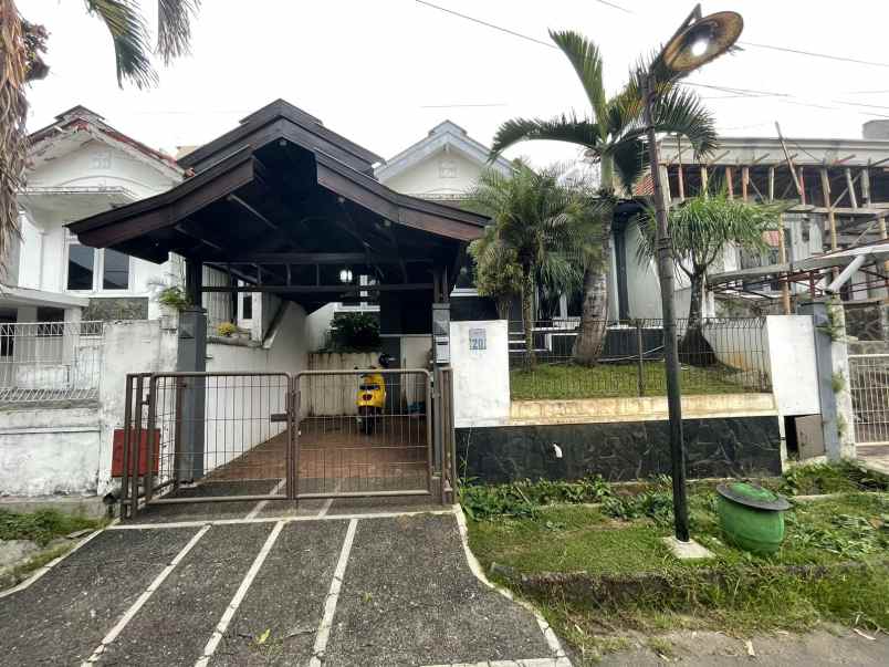 dijual rumah puncak dieng