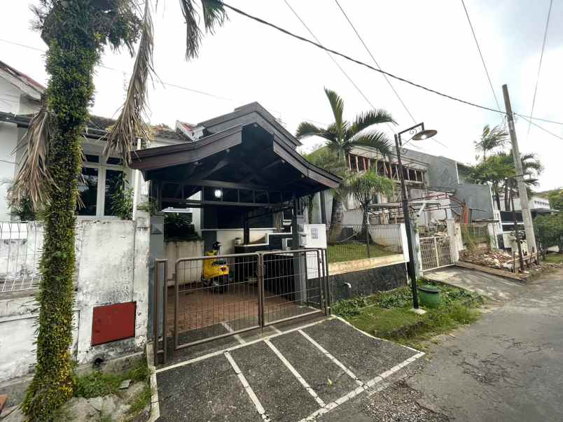 dijual rumah puncak dieng