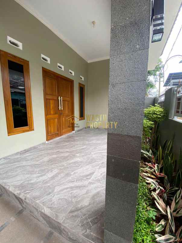 dijual rumah purwomartani kalasan