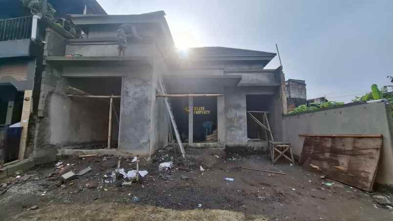 dijual rumah purwomartani kec kalasan