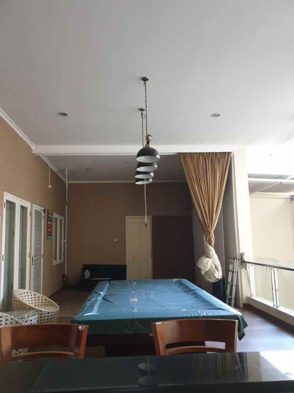 dijual rumah raffles hills cibubur