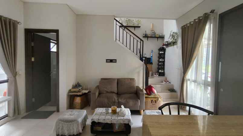 dijual rumah rawa mekar jaya