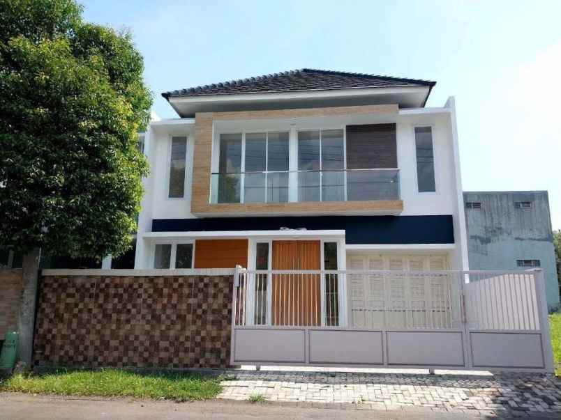 dijual rumah raya citraland bukit palma