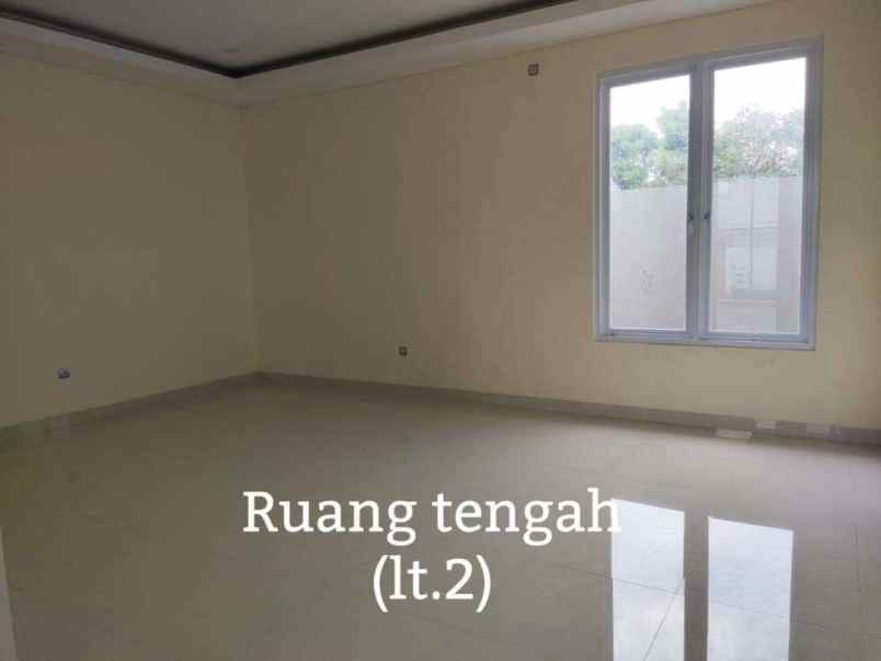 dijual rumah raya citraland bukit palma