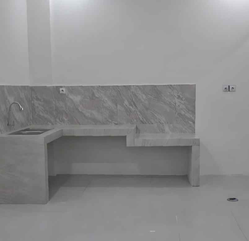 dijual rumah ready di banowati raya bulu lor semarang