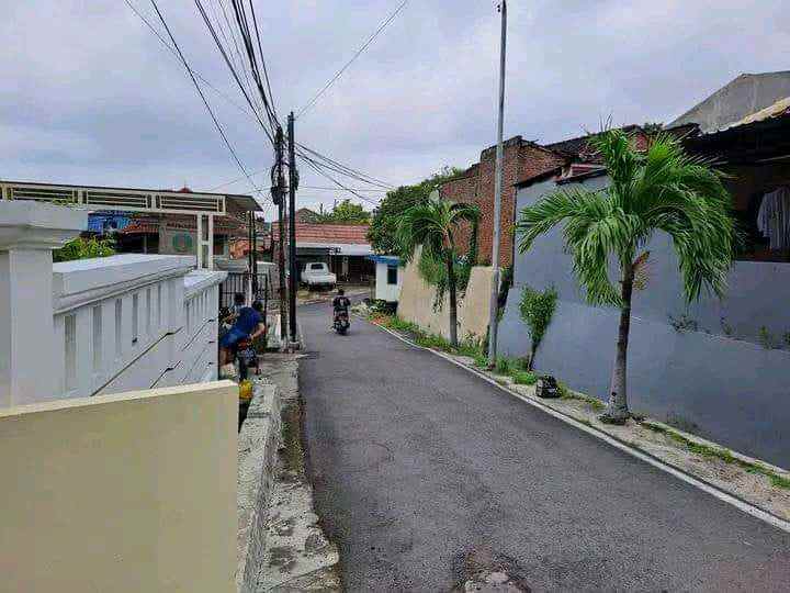 dijual rumah ready di kumudasmoro semarang