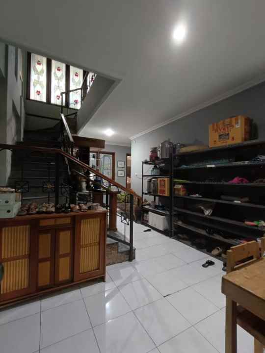 dijual rumah residen sudirman