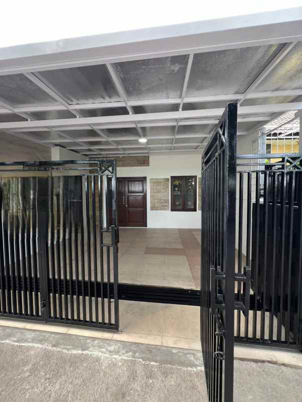 dijual rumah riung bandung cipamokolan