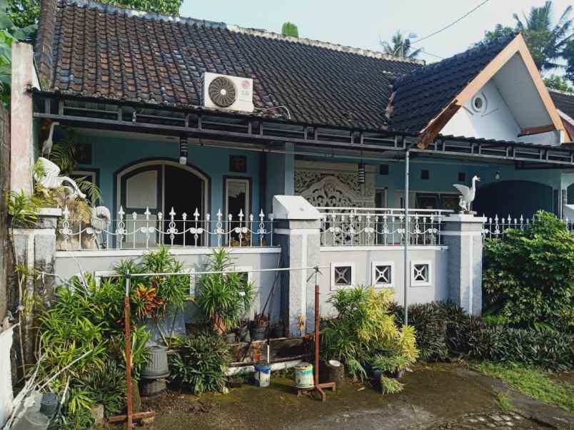 dijual rumah rs atturots