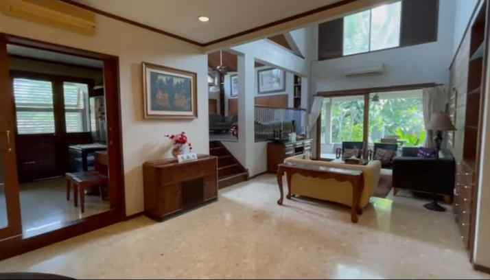 dijual rumah rumah di jln poncol indah